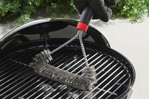 9PR: Weber 3-Sided Grill Brush