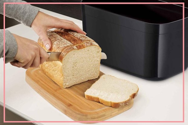 9PR: Joseph Joseph Bread Bin with Bamboo Cutting Board lid
