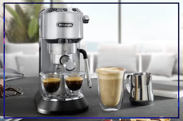 9PR: De'Longhi Dedica Arte Traditional Barista Pump Espresso Machine