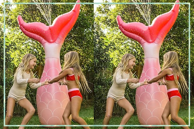 9PR: Sunnylife Inflatable Ocean Treasure Rose Mermaid Tail Sprinkler