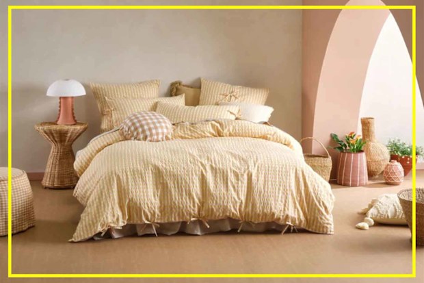 9PR: Linen House Ferrara Quilt Cover Set