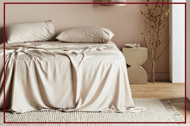 9PR: Ettitude Signature Sateen Sheet Set