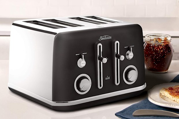 9PR: Sunbeam Alinea 4-Slice Toaster