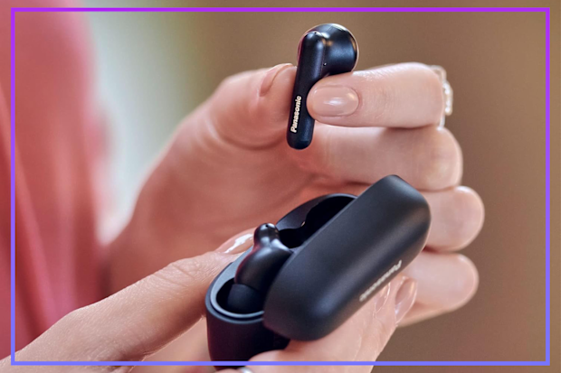9PR: Panasonic B110 True Wireless Bluetooth Earbuds