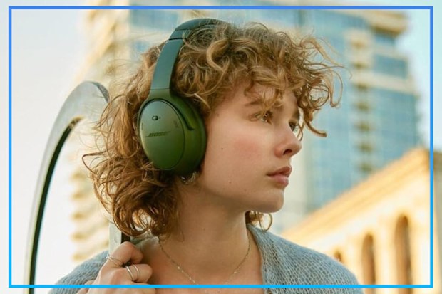 9PR: Bose QuietComfort Wireless Noise Cancelling Headphones, Cypress Green