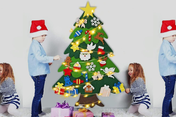 9PR: DIY Felt Christmas Tree