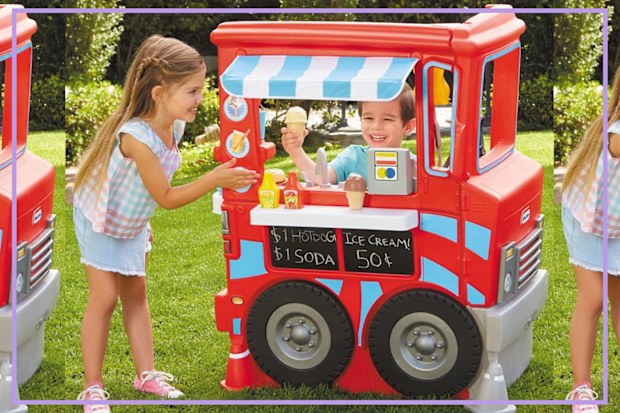 9PR: Little Tikes 2-in-1 Pretend Play Food Truck Kitchen