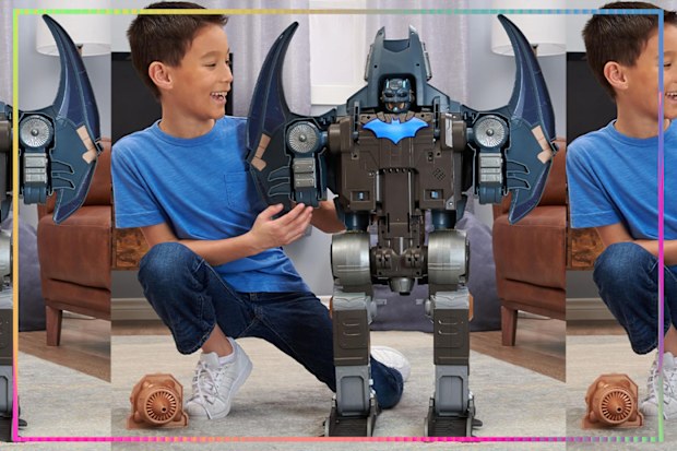 9PR: DC Comics Batman Gotham City Guardian Playset 