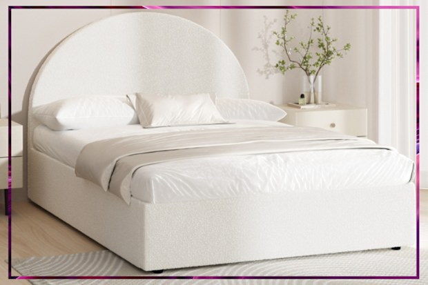9PR: White Seraphine Boucle Gas Lift Bed