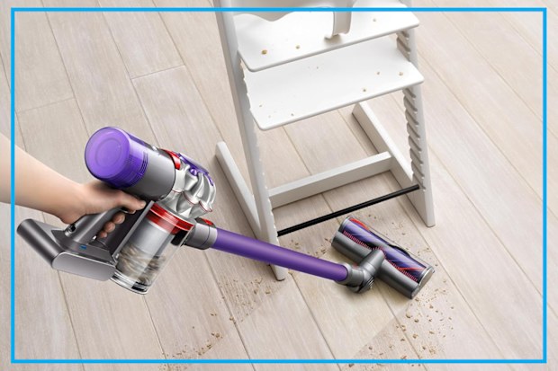 9PR: Dyson V8™ Cordless Vacuum Cleaner - 46% off - $429