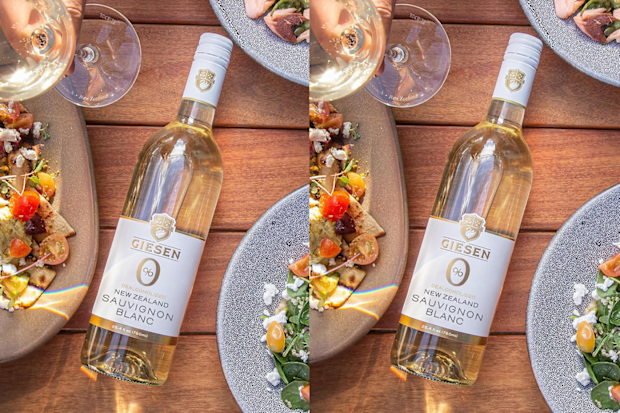 9PR: Giesen 0% Sauvignon Blanc White Wine, 750mL