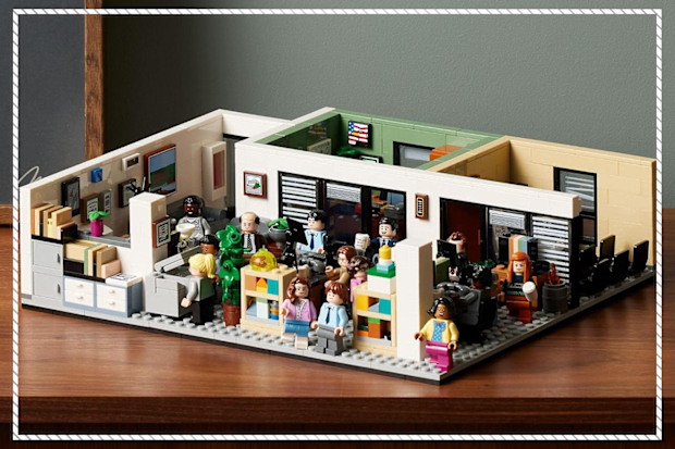 9PR: LEGO Ideas The Office Building Kit
