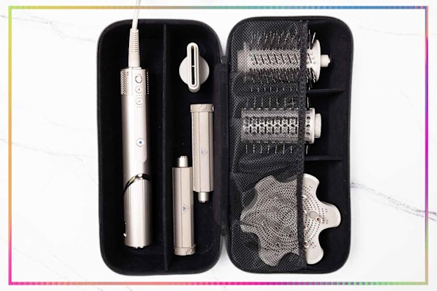 9PR: Shark FlexStyle Hair styler