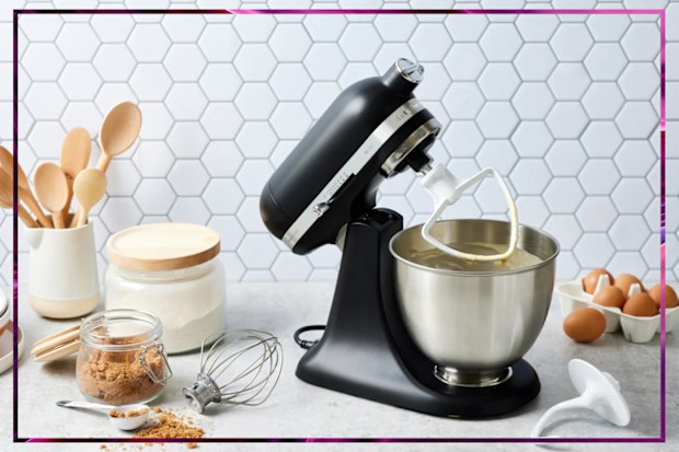 9PR: Kitchenaid Stand Mixer