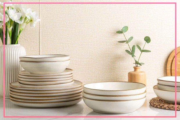 9PR: Dinner sets