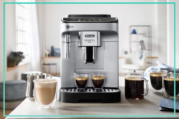 9PR: De'Longhi Magnifica Evo