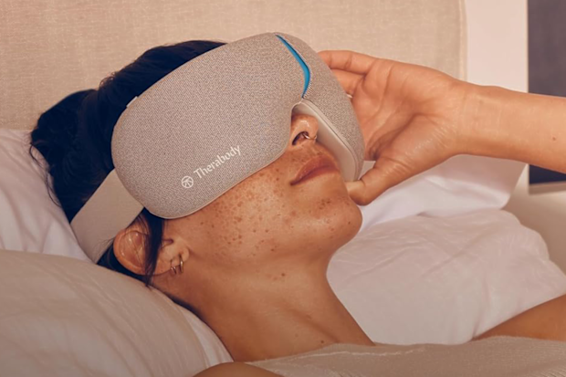9PR: SmartGoggles by Therabody Facial Massager