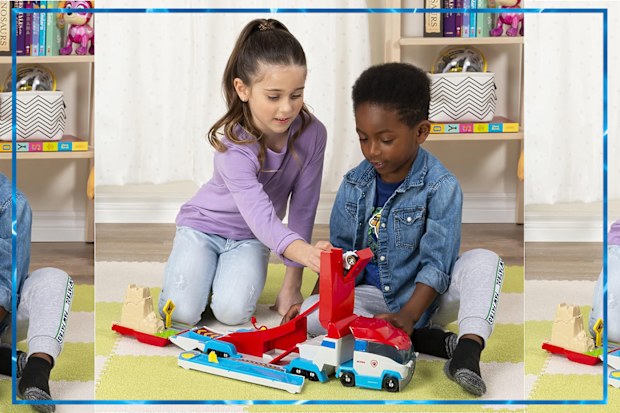 9PR: Paw Patrol True Metal Launch N' Hauler Vehicle