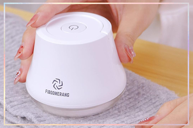 9PR: FIBOOMERANG Electric Fabric Shaver