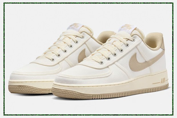 9PR: Nike Women's Air Force 1 07'