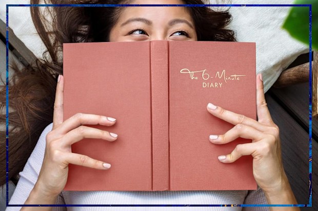9PR: The 6-Minute Diary, Grey