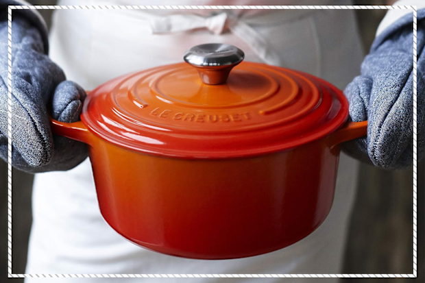 9PR: Le Creuset Signature Cast Iron Round Casserole, Volcanic