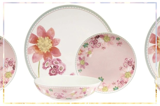 9PR: Maxwell & Williams Primula Coupe 12-Piece Dinner Set, Pink