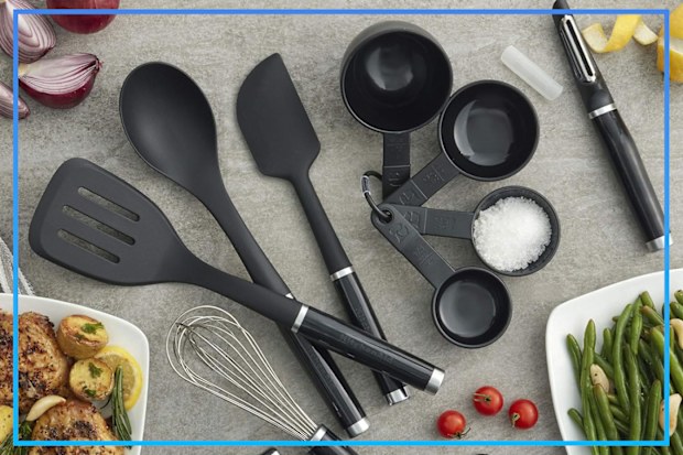 9PR: KitchenAid Classic Tool and Gadget 15-Piece Set