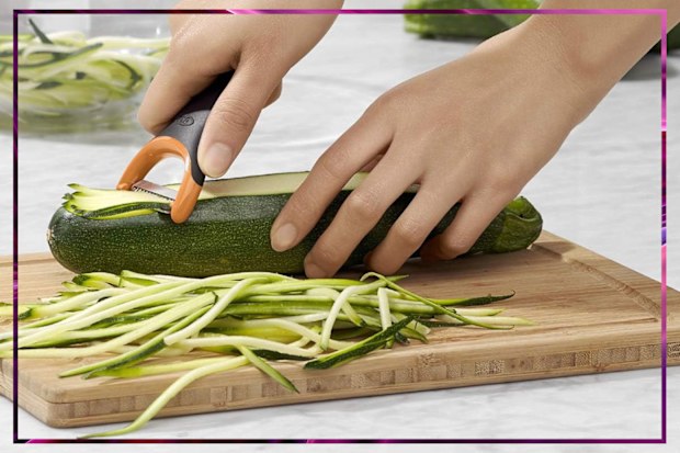 9PR: OXO Prep Julienne Peeler