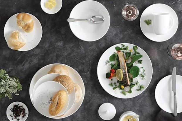 9PR: Maxwell & Williams Cashmere Resort Coupe 12-Piece Dinner Set, White