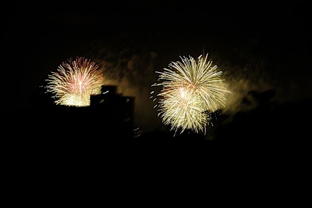 9PR: Fireworks photographed on Fujifilm X-M5