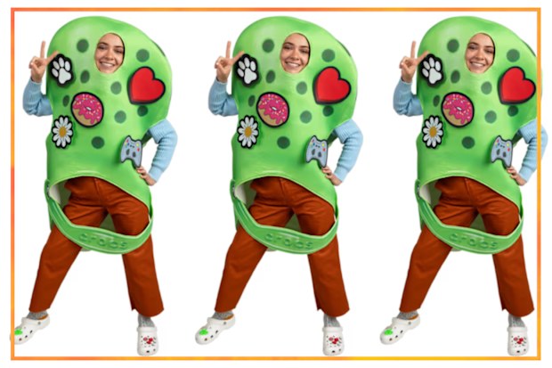 9PR: Crocs Classic Left Costume