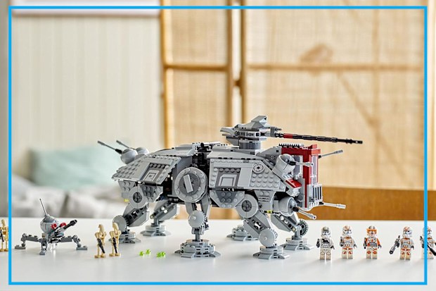 9PR: LEGO® Star Wars™ at-TE™ Walker 75337 Toy Building Kit
