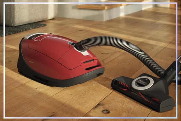 9PR: Miele Complete C3 Cat & Dog PowerLine Bagged Cylinder Vacuum Cleaner, Autumn Red