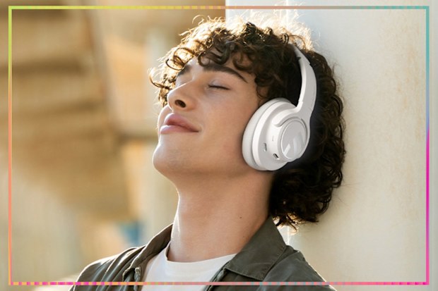 9PR: SoundPEATS Space Over-Ear Noise Cancelling Headphones