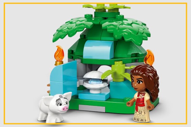 9PR: Lego Moana's Island Fun
