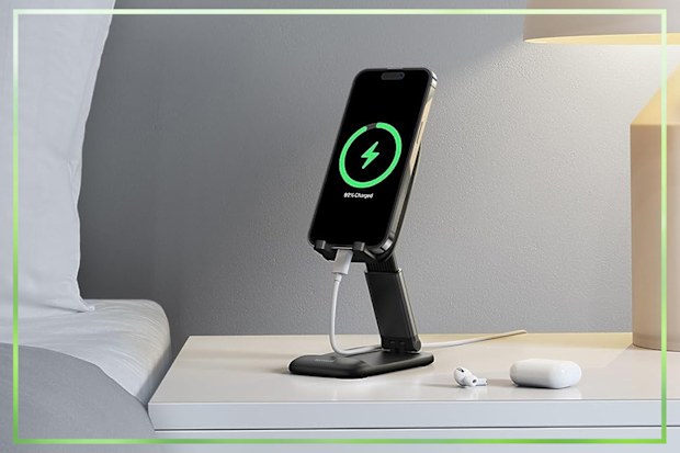 9PR: Lamicall Foldable Phone Stand for Desk