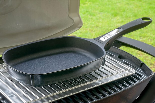 9PR: Weber Q Ware BBQ Frying Pan