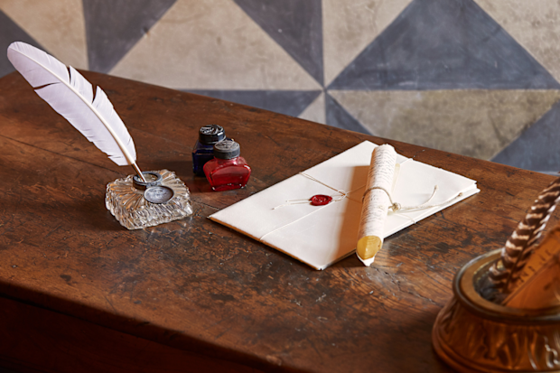 Casa di Giulietta writing desk with feather quill