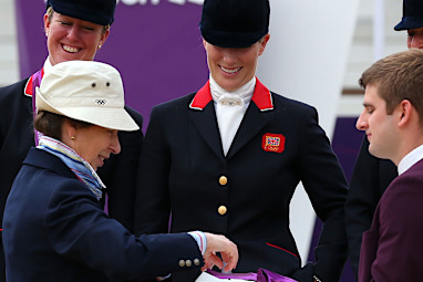 Princess Anne presents Zara with her medal
