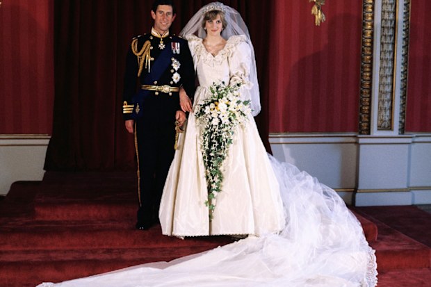 Charles and Diana pose for the official photograph by Lord Lichfield in Buckingham Palace at their wedding on July 29, 1981.