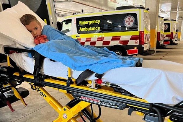 Ollie Arya was diagnosed with leukaemia after his mum noticed a splinter in his toe.