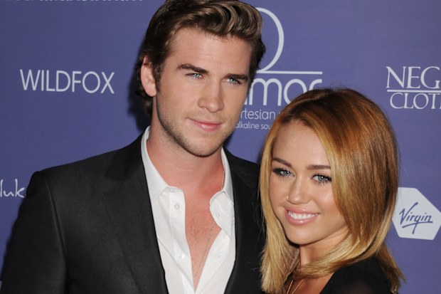 Liam Hemsworth, Miley Cyrus, ring, engaged, red carpet 