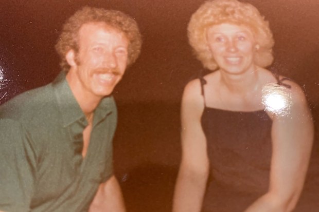 MI couple married 47 years dies on same day from COVID-19 (Leslie and Patricia McWaters)