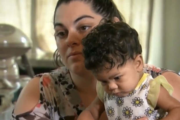 Judge threatens to take mum’s baby for breastfeeding in court 