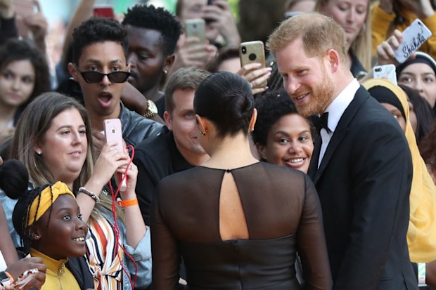 Fan reacts to seeing Meghan Markle at Lion King premier in London