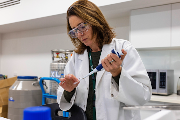 Dr. Justine O'Brien is Manager of Conservation Science at Taronga Zoo Sydney and works on the zoo's Frog Conservation Biobanking.