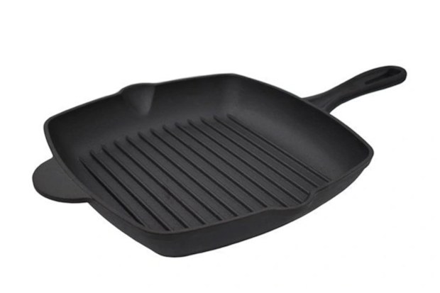 The Cooks Collective Cast Iron Seasoned Grill Pan 27cm in Black. 