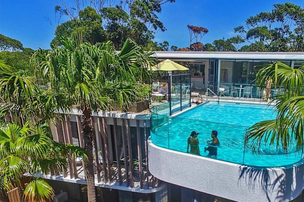 Bannisters Pavilion Mollymook rooftop pool