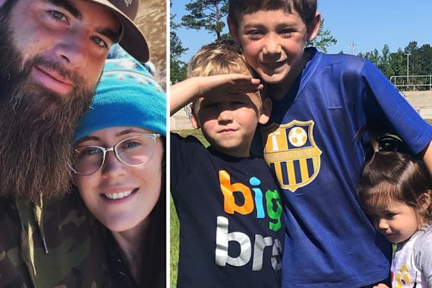 David Eason, Jenelle Evans and her three kids,